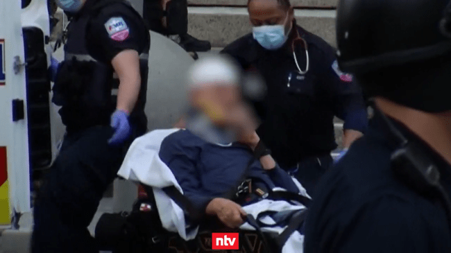 75-Jähriger mit Kopfverband