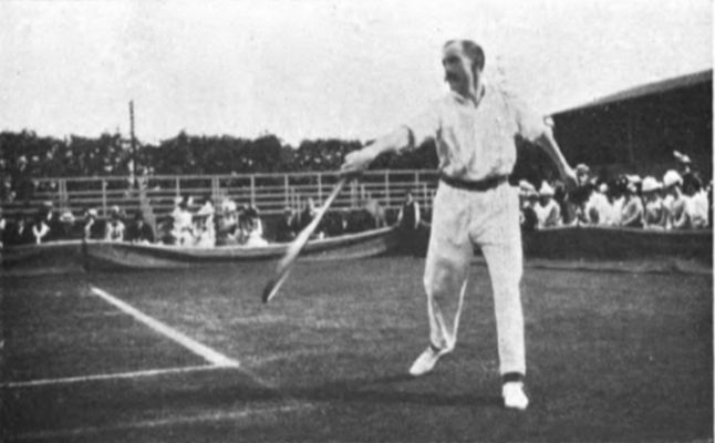 Arthur Gore at Wimbledon 1901 - Unknown authorUnknown author, Public domain, via Wikimedia Commons